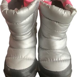 Wonder nation unisex snow boots toddler size 6